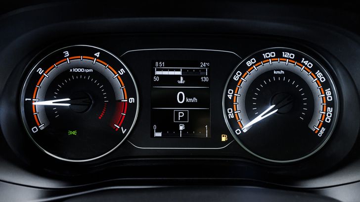 Приборная панель LADA Iskra