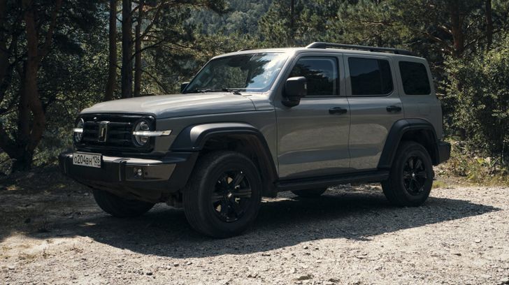 Россияне начали чаще покупать дорогие рамные внедорожники