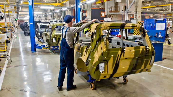 Производство автомобилей LADA