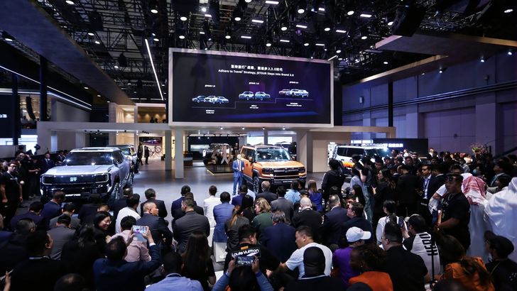 Стенд Jetour на автосалоне в Шанхае