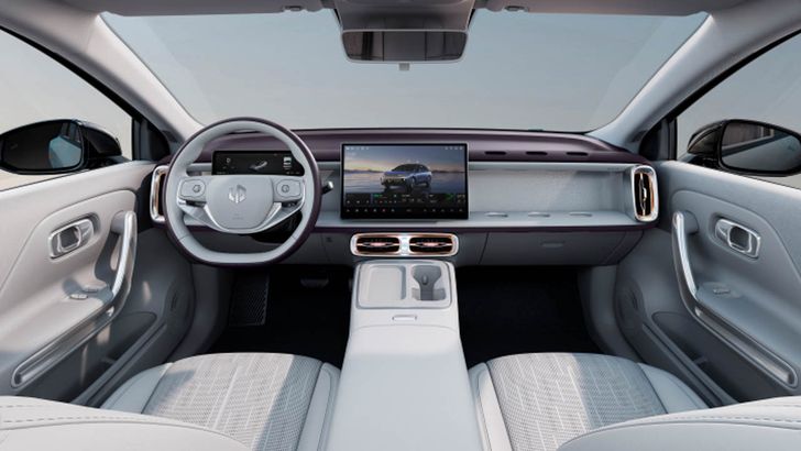 Интерьер Leapmotor B01