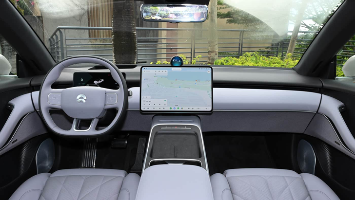 Салон Nio ET5/ET5T