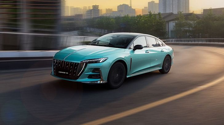 В России появится новый большой лифтбек именитого бренда. Премьера уже в июне