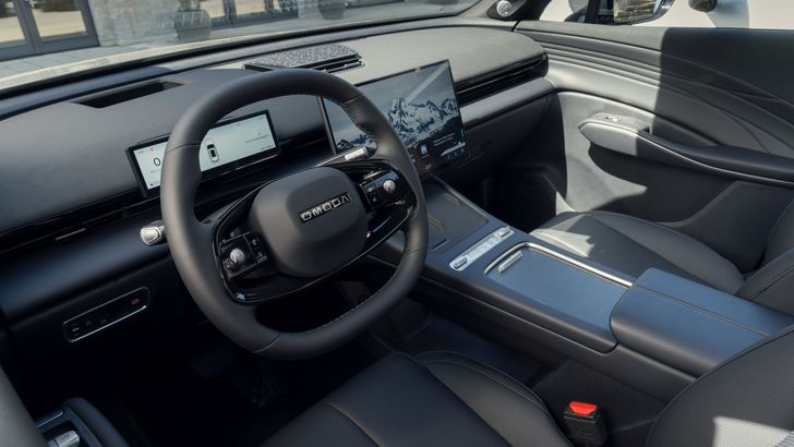 Интерьер Omoda C7