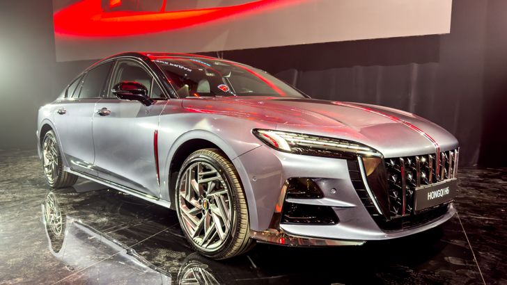 В России начались продажи нового аналога «Ауди» и «Мерседеса», у которого пока нет конкурентов