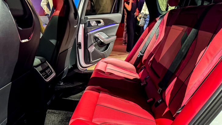 Интерьер Hongqi H6