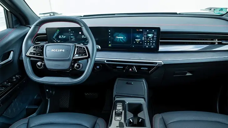 Интерьер KGM Actyon