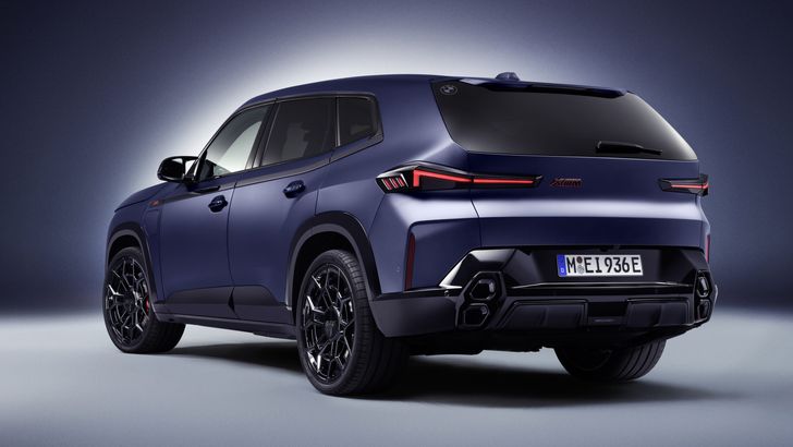 BMW XM 2026 года