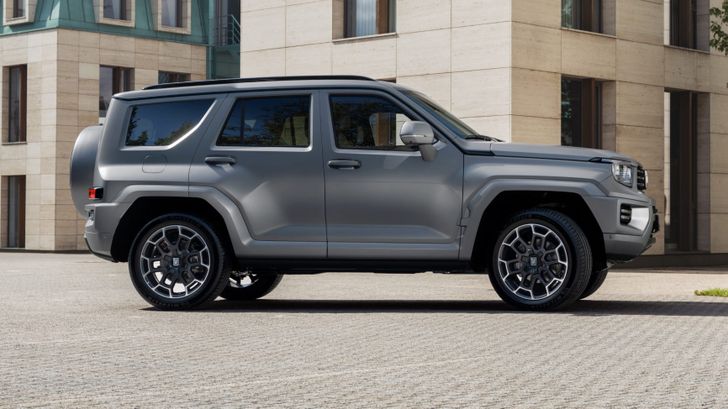 Tank 700 Hi-Perfomance