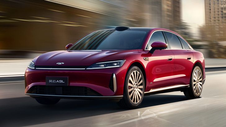 Chery выпустила новый седан класса Toyota Camry, который стоит как «Лада»