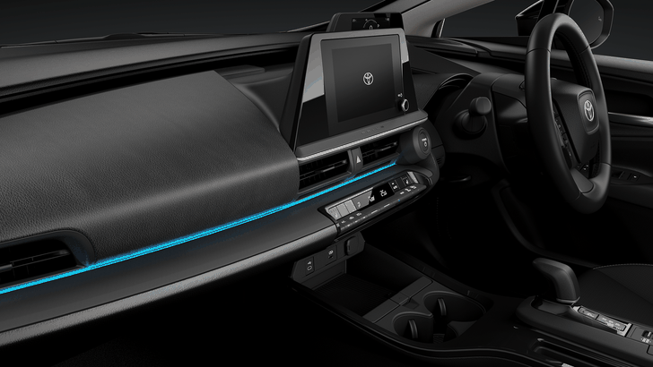 Toyota Prius PHEV Night Shade