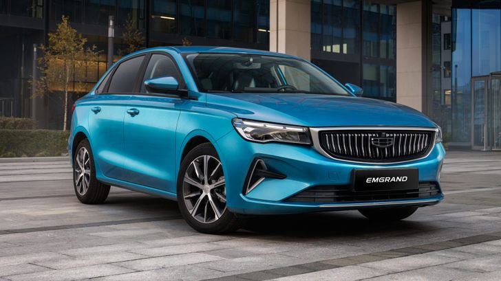 В России резко подешевел самый доступный Geely. Его можно купить дешевле «Лады»