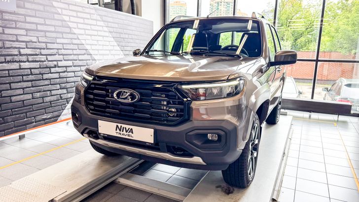LADA Niva Travel