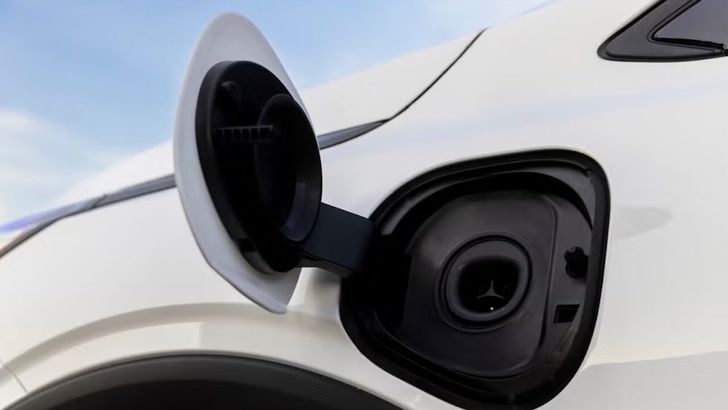 Тизер нового Chevrolet Bolt