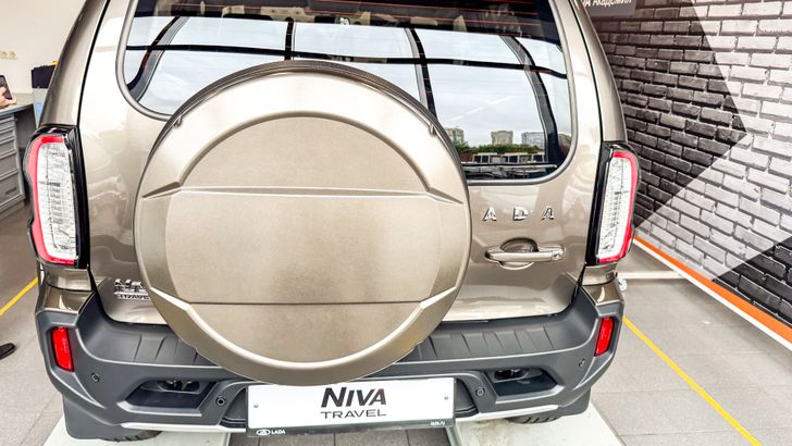 LADA Niva Travel