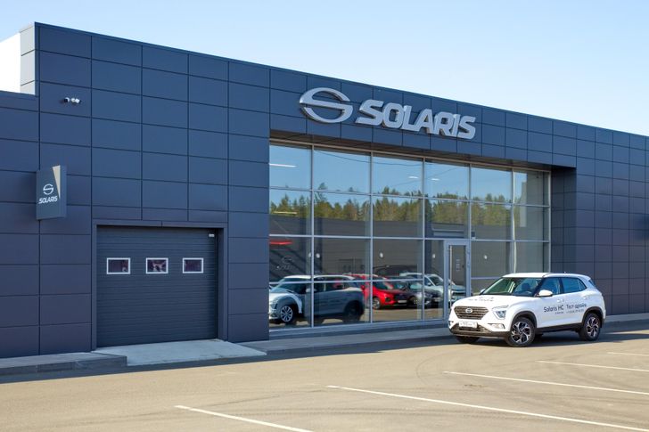 Россияне скупают автомобили Solaris: чем привлекают Hyundai Creta и Kia Rio под российским брендом