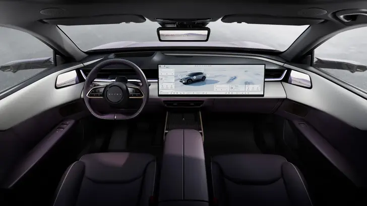 Интерьер Mazda EZ-60