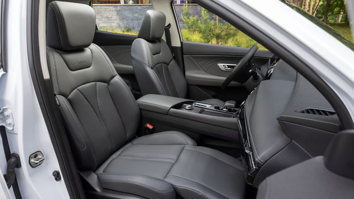 Интерьер Dongfeng Huge