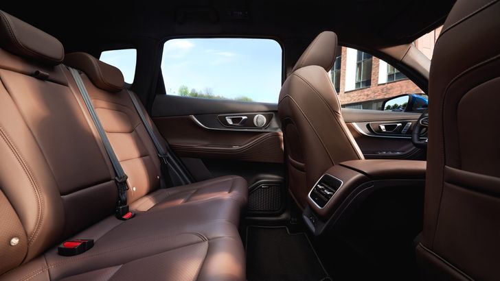 Интерьер Tenet T7