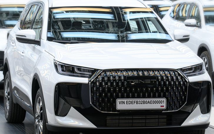 Tenet T7 на заводе