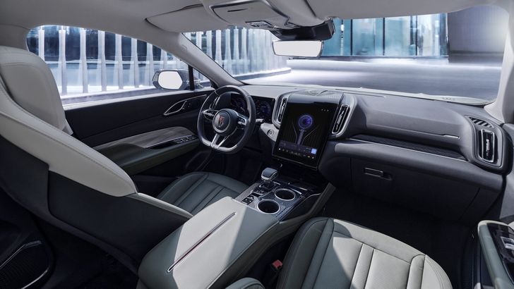 Интерьер Hongqi HS3