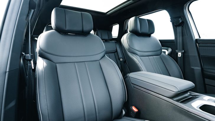 Интерьер Jaecoo J7