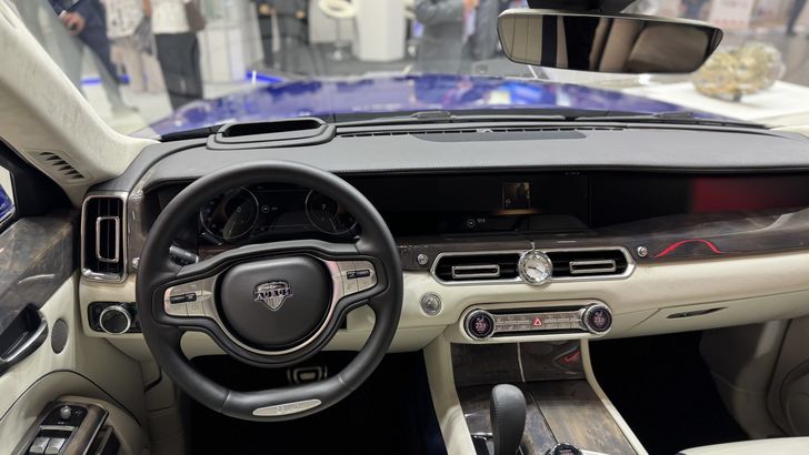 Интерьер Aurus Hydrogen