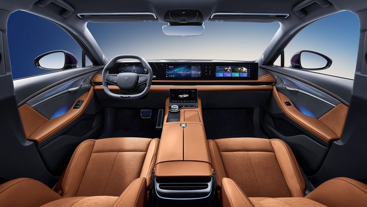 Интерьер Voyah Passion EVR