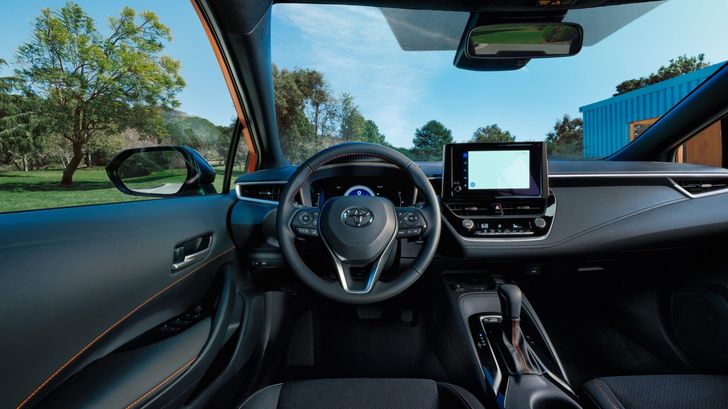 Toyota Corolla Hatchback 2026 года