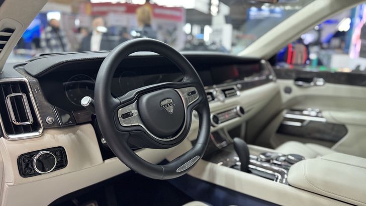 Интерьер Aurus Hydrogen