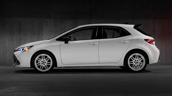 Toyota Corolla Hatchback 2026 года