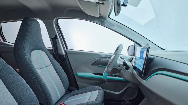 Интерьер JMEV EV3