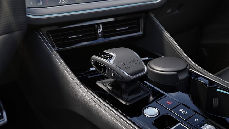 Интерьер Volkswagen Touareg Final Edition