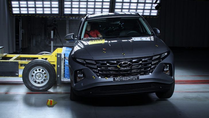 Hyundai Tucson и Citroten Basalt разбили в краш-тесте: кто получил пять звезд, а кто — ноль?