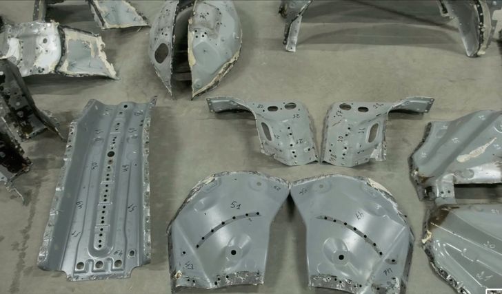 Детали кузова электромобиля «Атом»