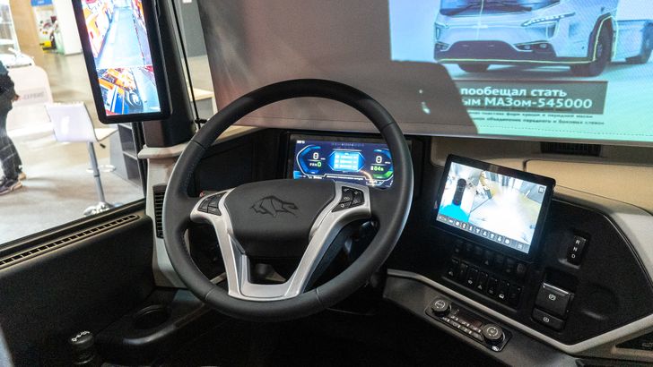 Интерьер МАЗ X
