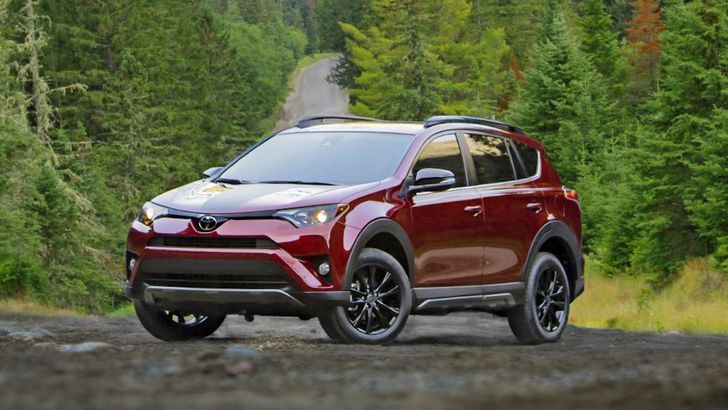 Toyota RAV4 2018 года