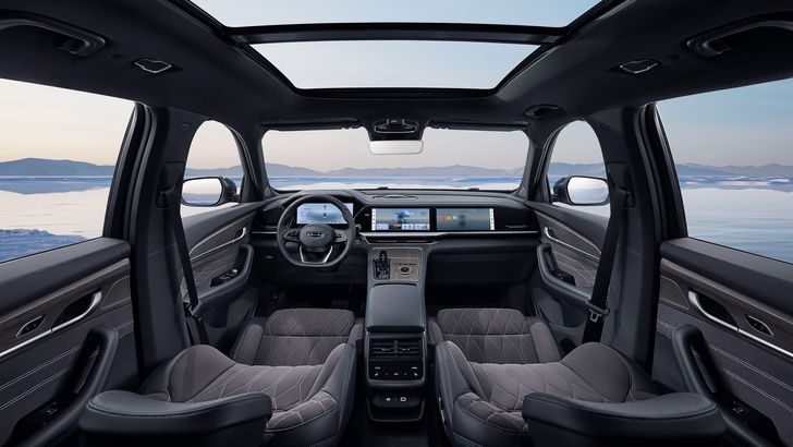 Интерьер Geely Monjaro Flagship SE