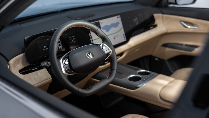 Интерьер Changan CS75 Plus