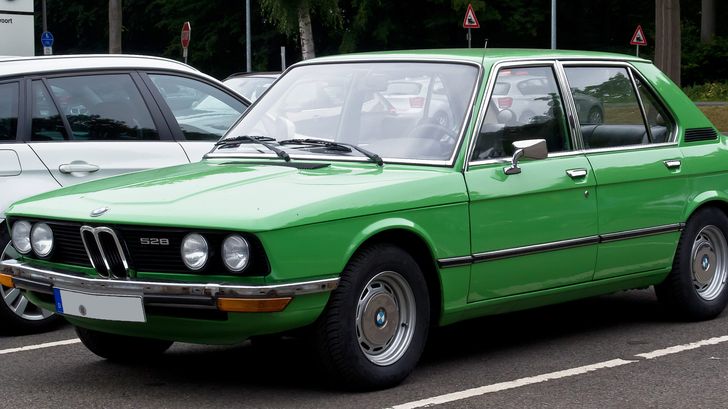 BMW 528i