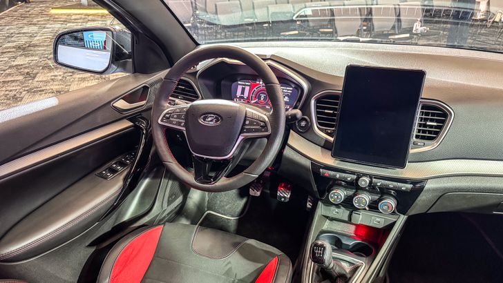 Интерьер LADA Vesta Sport SW