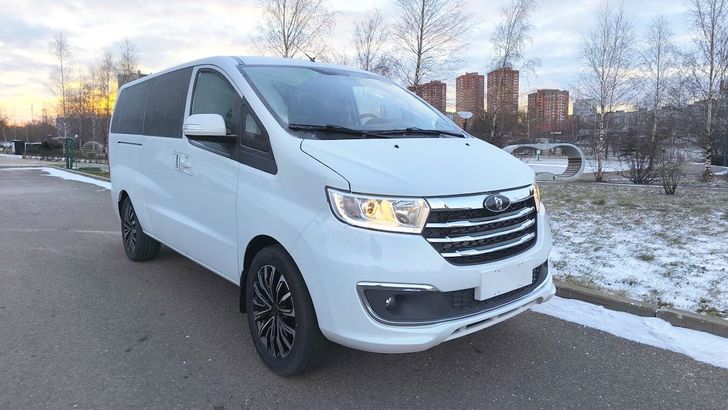 В России открыли предзаказ на новый дешевый отечественный автомобиль для семьи и бизнеса