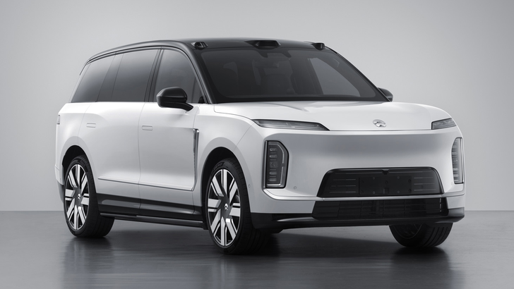 Рассекречен самый большой кроссовер в Китае, который пока нельзя купить. Подробности о дизайне и характеристиках