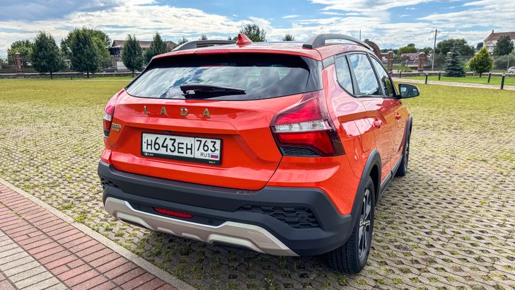 LADA Iskra SW Cross