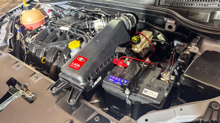 Моторный отсек LADA Vesta Sport SW