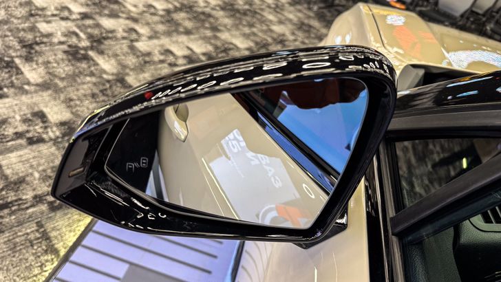 Боковое зеркало LADA Azimut