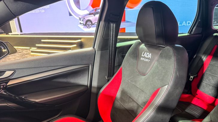 Интерьер LADA Vesta Sport SW