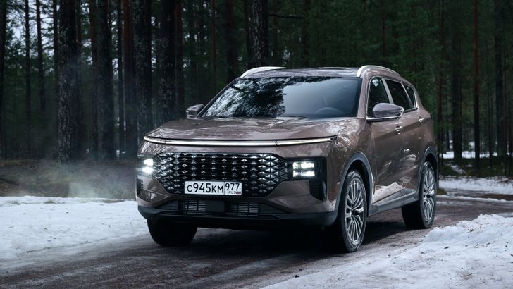 Самый доступный кроссовер «дочки» Chery в России получил цены на комплектации 2026 года. Сколько стоит Soueast S07