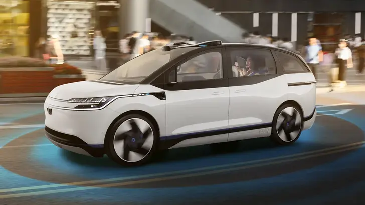 Будущее уже здесь: полностью беспилотное такси официально запустили в Дубае