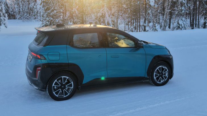 Зимние тесты электромобиля «Атом»
